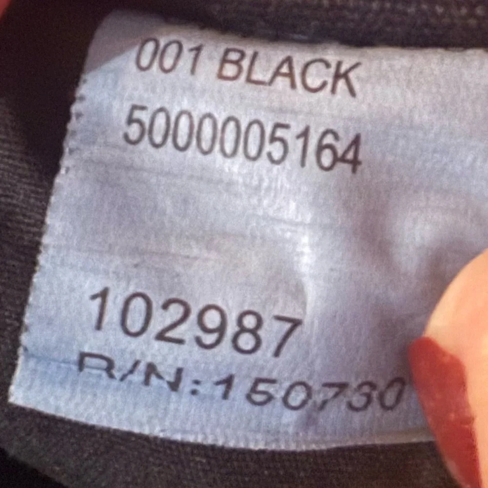Ksubi. Chitch Dusk Black Raw Hem CroppedJeans. Size 36. 26 inseam.
